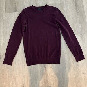 💥3 for $15💥 H&M Merlot sweater, men's size XS